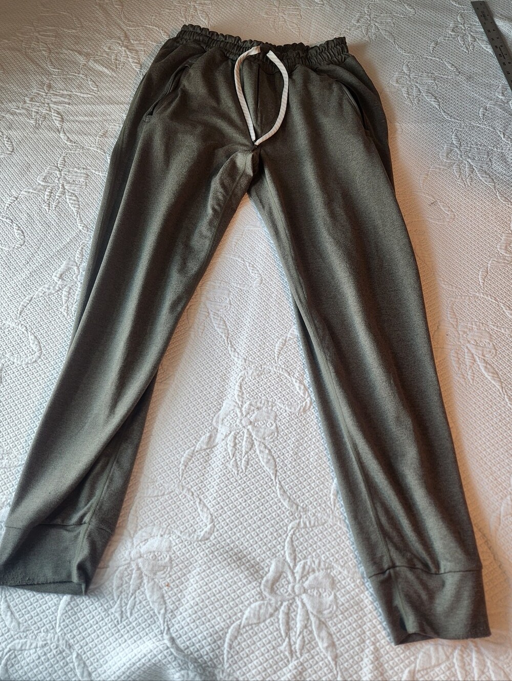 Men's Olive Green Jogger Sweatpants - Casual Drawstring Comfort